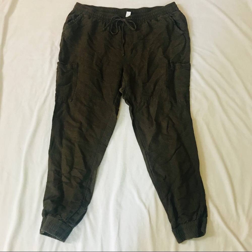 Old Navy Olive Green Linen Ankle Pant